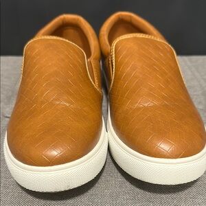 Women’s Tan Slip-On Shoes